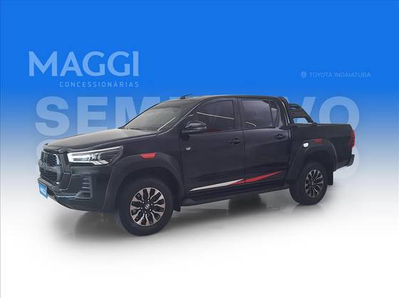 TOYOTA HILUX 2.8 D-4D TURBO DIESEL CD GR-S 4X4 AUTOMÁTICO